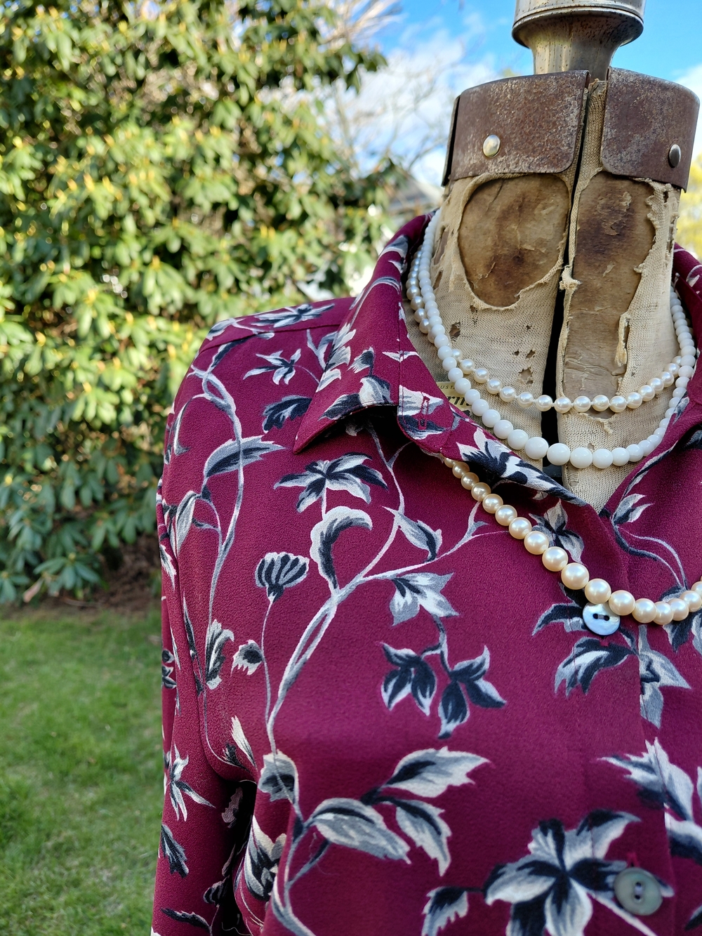 J Jill dark cranberry red white gray floral print button down shirt Womens S
